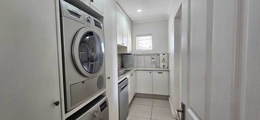 3 Bedroom Property for Sale in Stilbaai Wes Western Cape